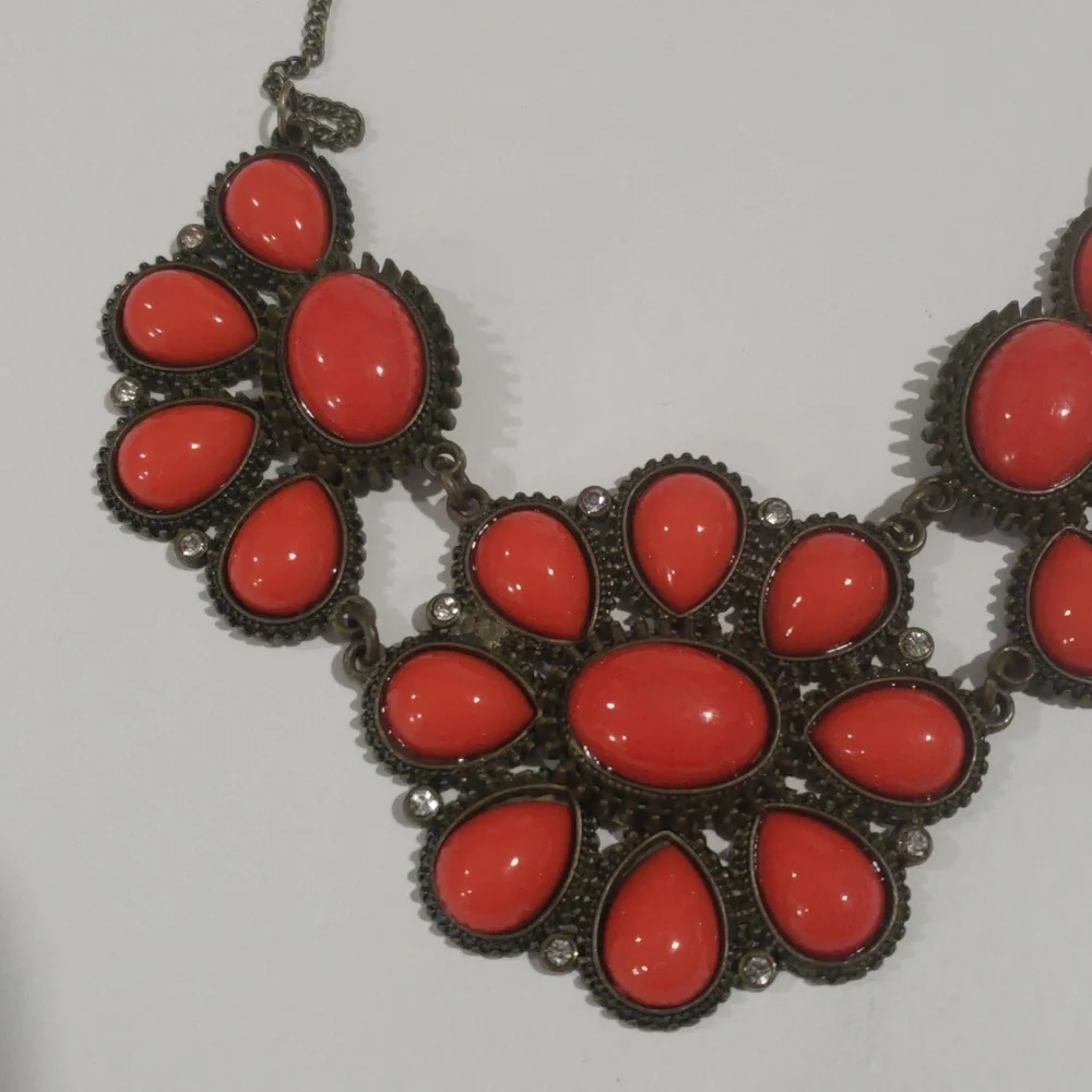 Elegant Mudd Blue Statement Necklace - Women's Fashion Jewelry